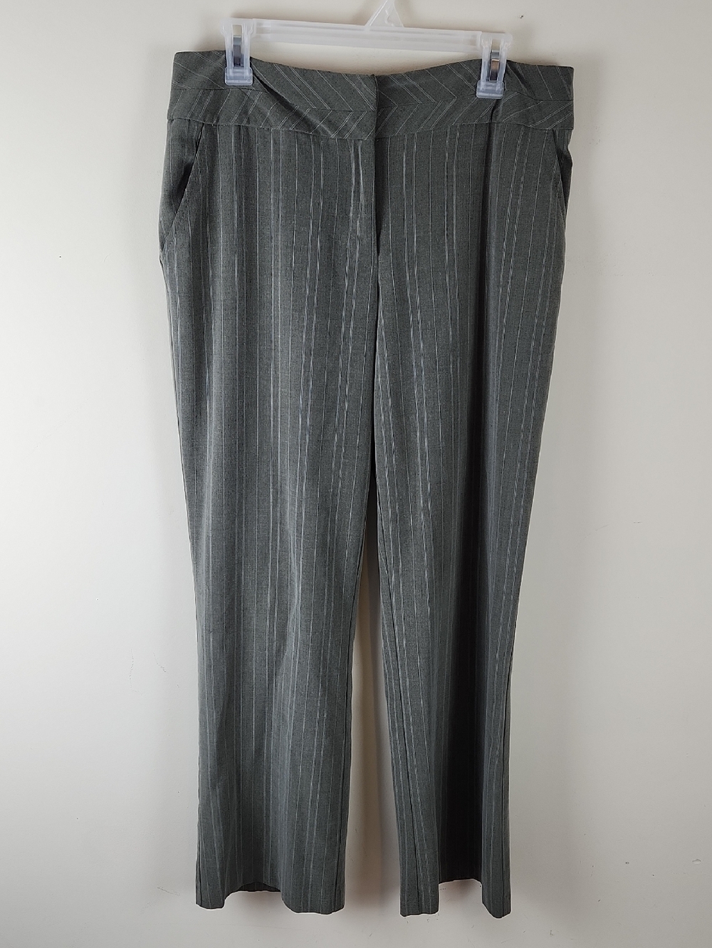 Women’s Gray Stretch Pinstripe Dress Pants Size 12
